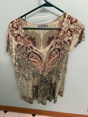 Unity World Wear Cream, Brown & Green Paisley V-Neck Blouse